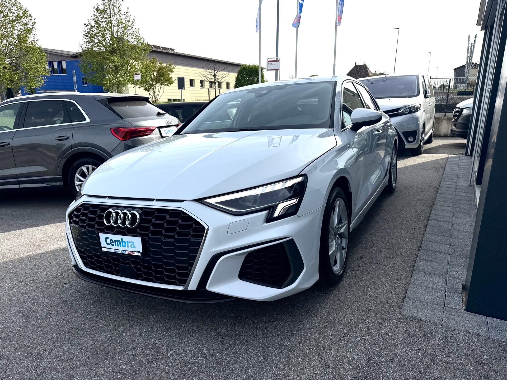 AUDI Sportback 35 TFSI S line Attraction S-tronic-image-8