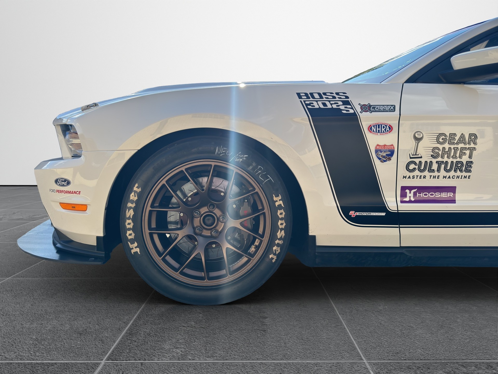 FORD Mustang Boss 302 S-image-8