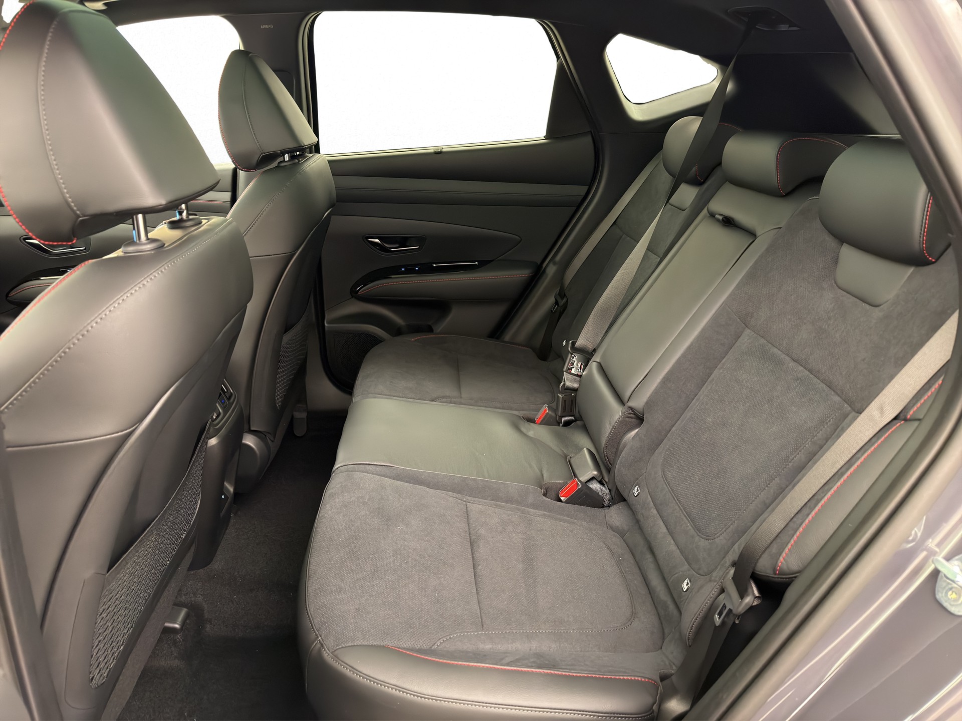 HYUNDAI Tucson 1.6 T-GDi HEV N-Line 4WD-image-11