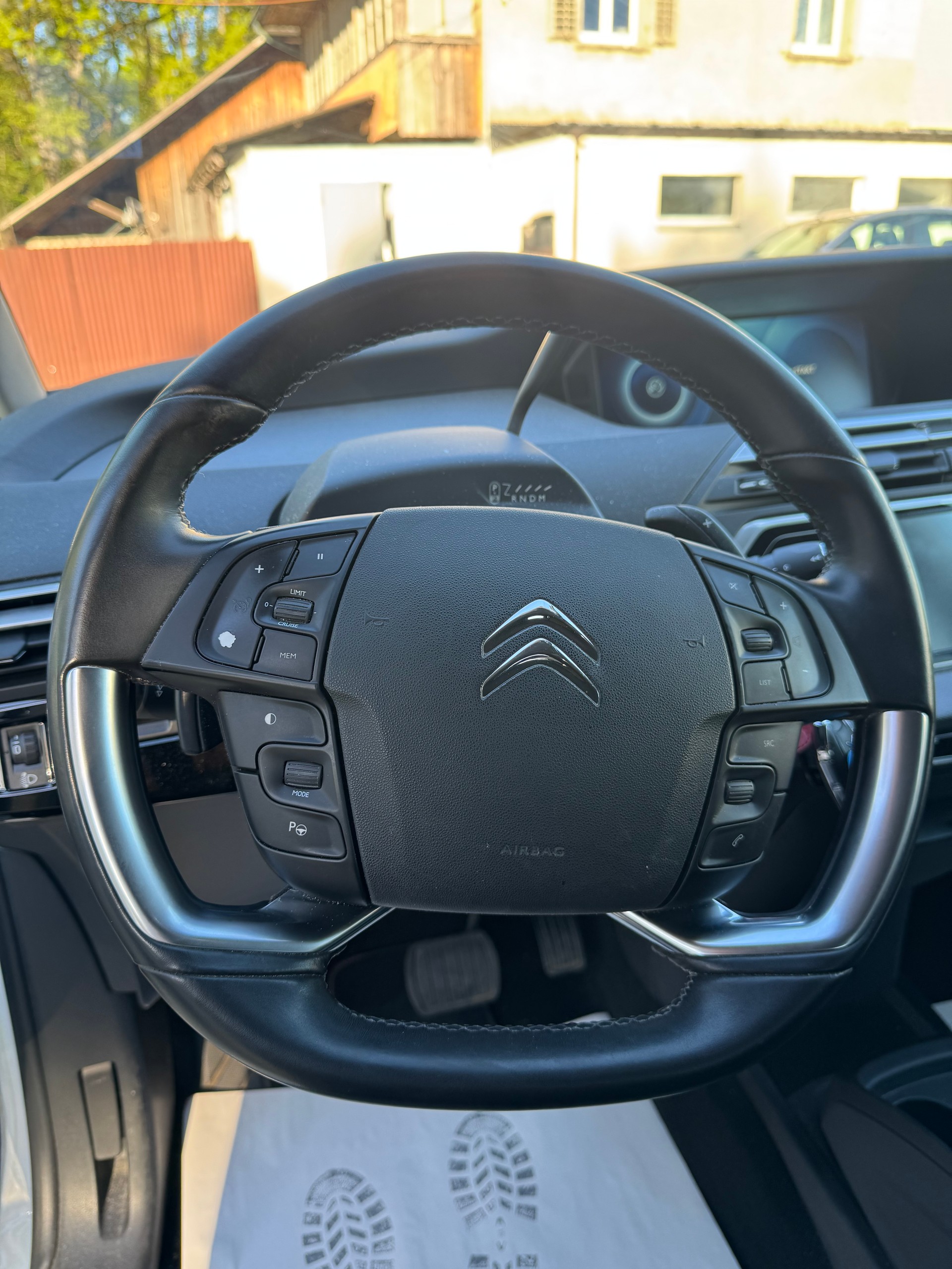 CITROEN C4 Picasso 1.6i 16V e-THP Intensive Automatic-image-12