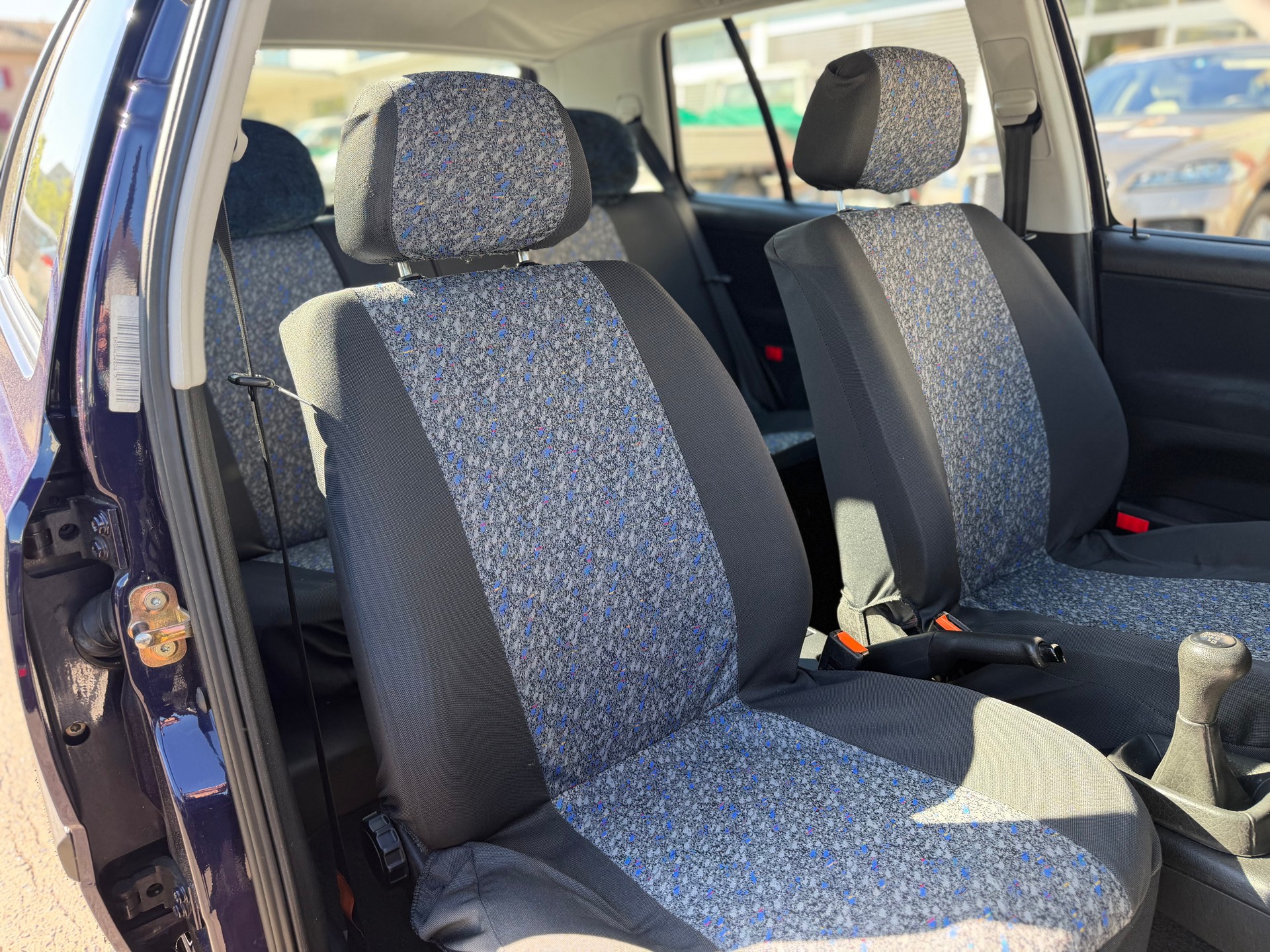 VW Golf 2000 Avenue-image-5