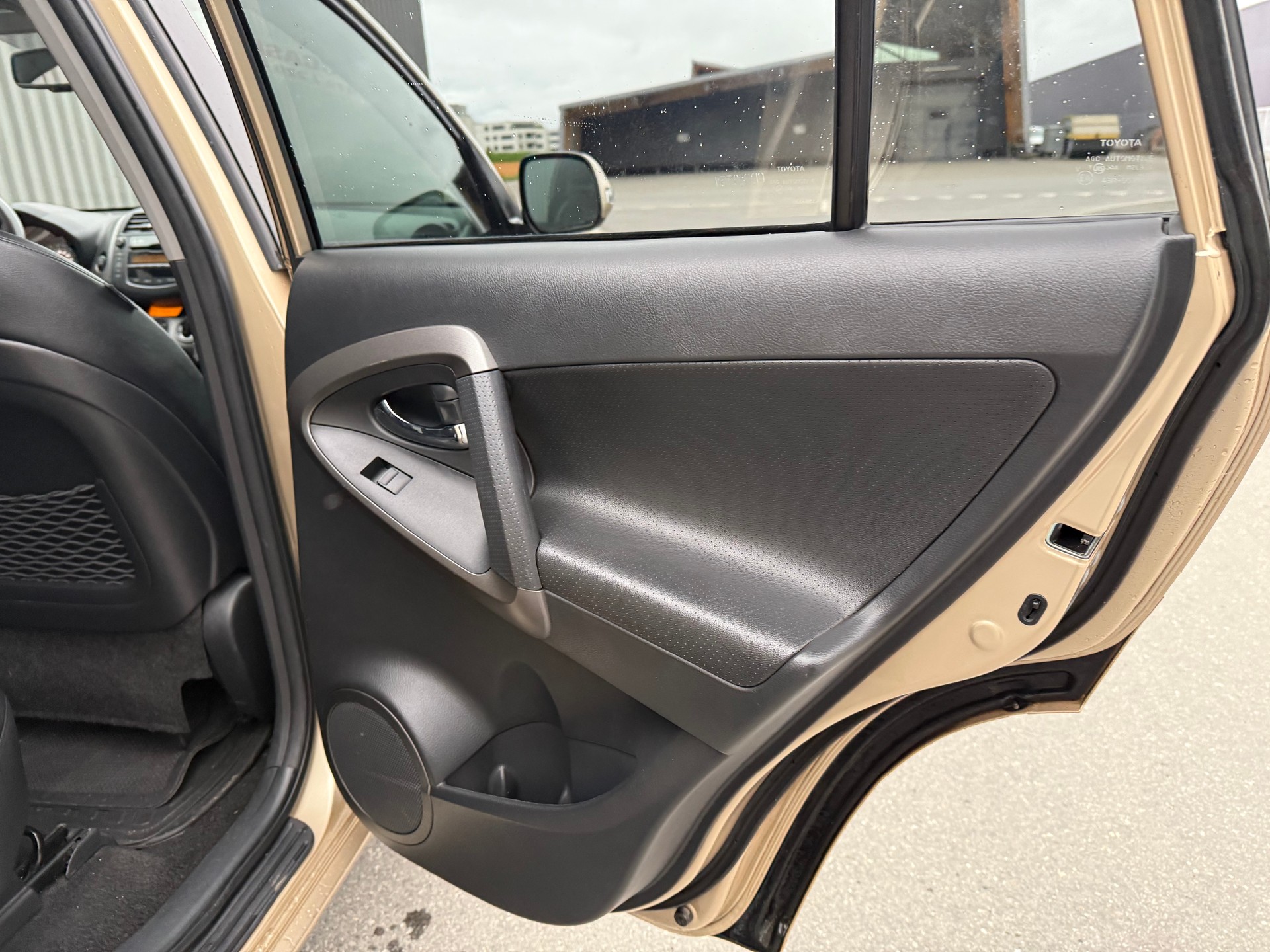 TOYOTA RAV-4 2.2D-CAT Linea Sol Premium AT-image-20