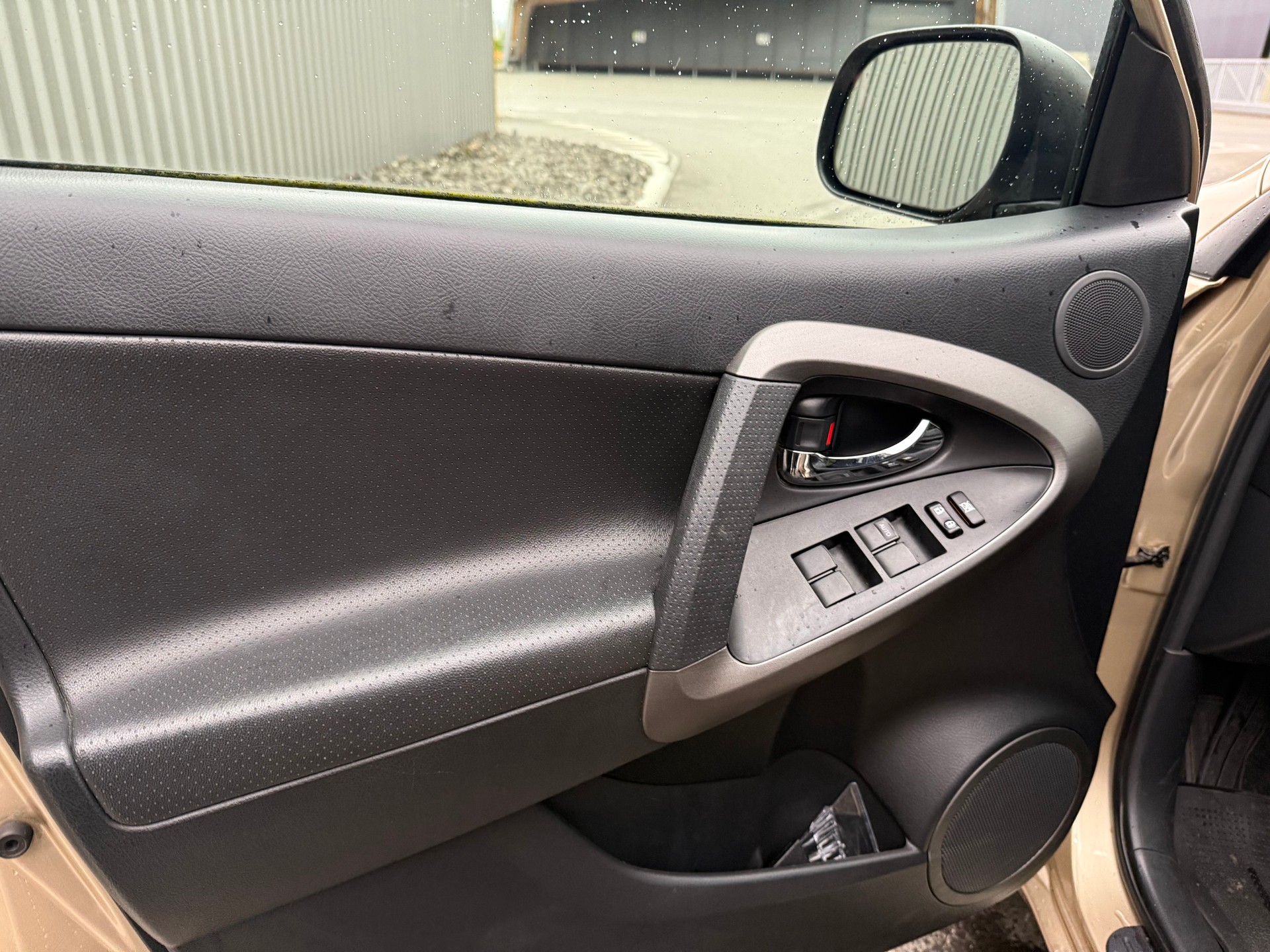 TOYOTA RAV-4 2.2D-CAT Linea Sol Premium AT-image-12