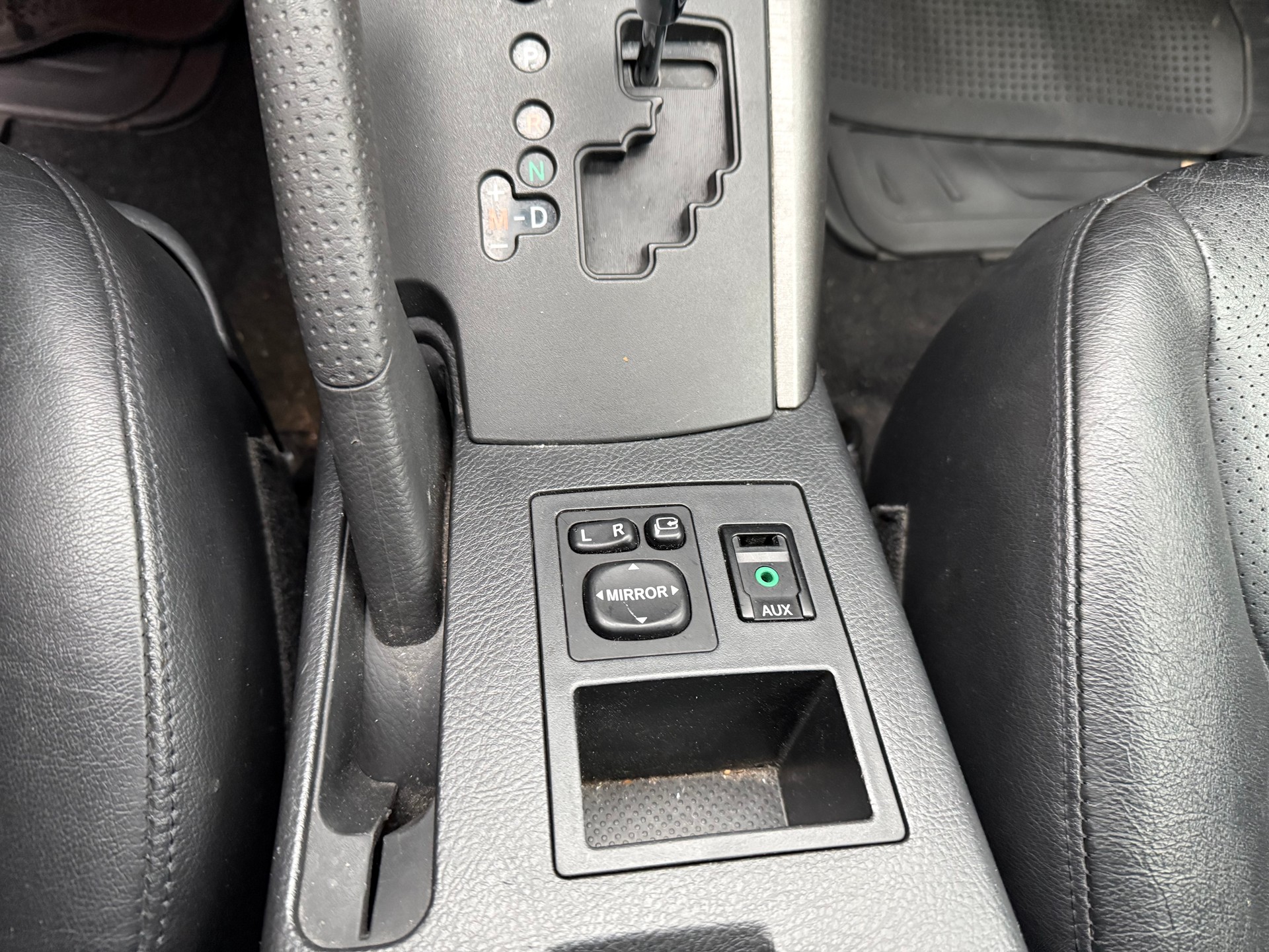 TOYOTA RAV-4 2.2D-CAT Linea Sol Premium AT-image-30