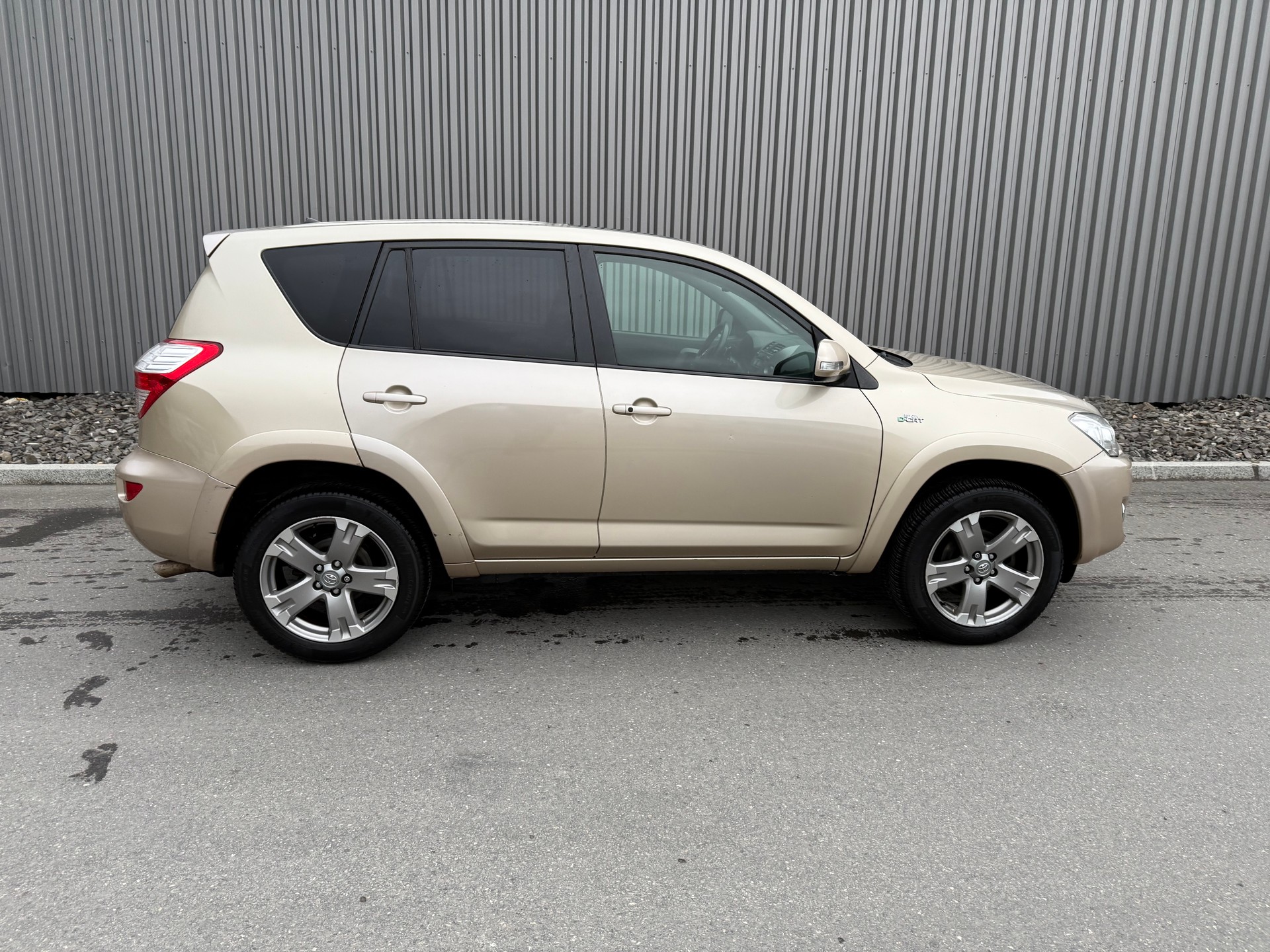 TOYOTA RAV-4 2.2D-CAT Linea Sol Premium AT-image-6