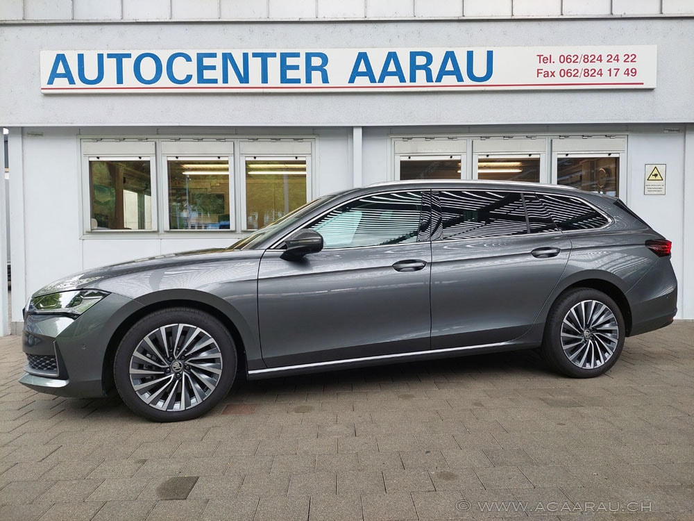 SKODA Superb Combi 2.0 (Kombi)
