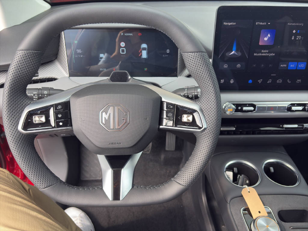 MG 4 64kWh Premium-image-5