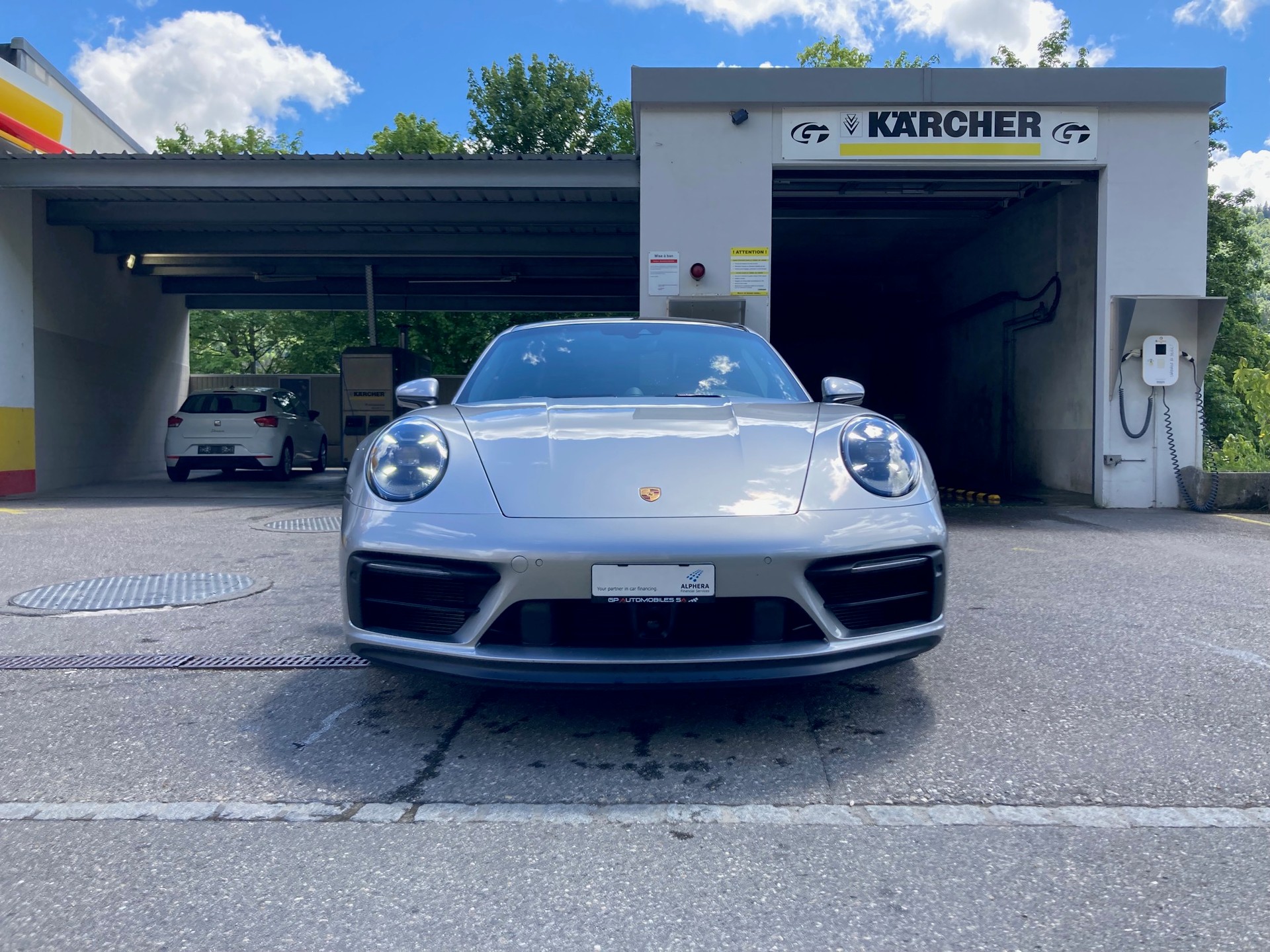 PORSCHE 911 Carrera 4 GTS PDK-image-1