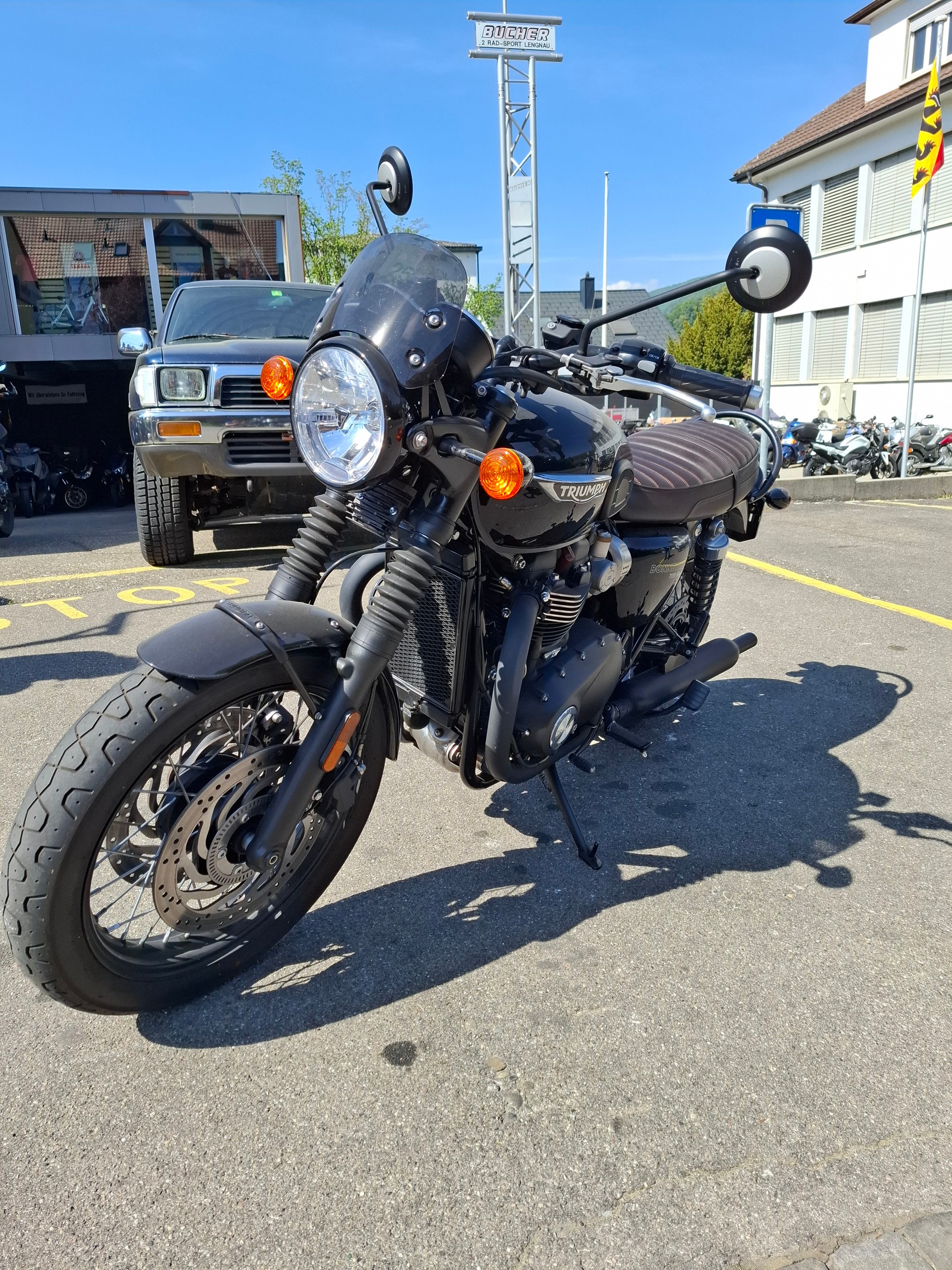 TRIUMPH Bonneville T120 Black-image-5