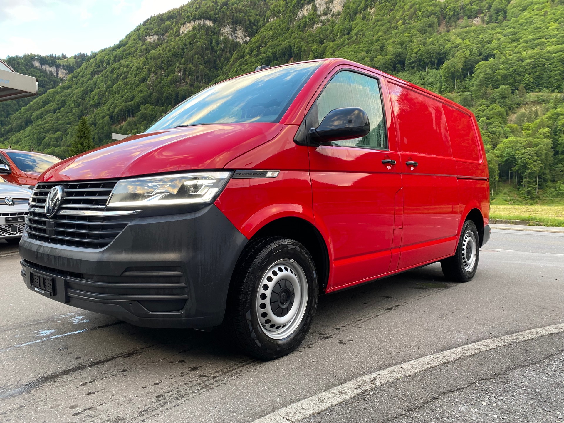 VW T6.1 2.0 TDI 4Motion DSG-image-1
