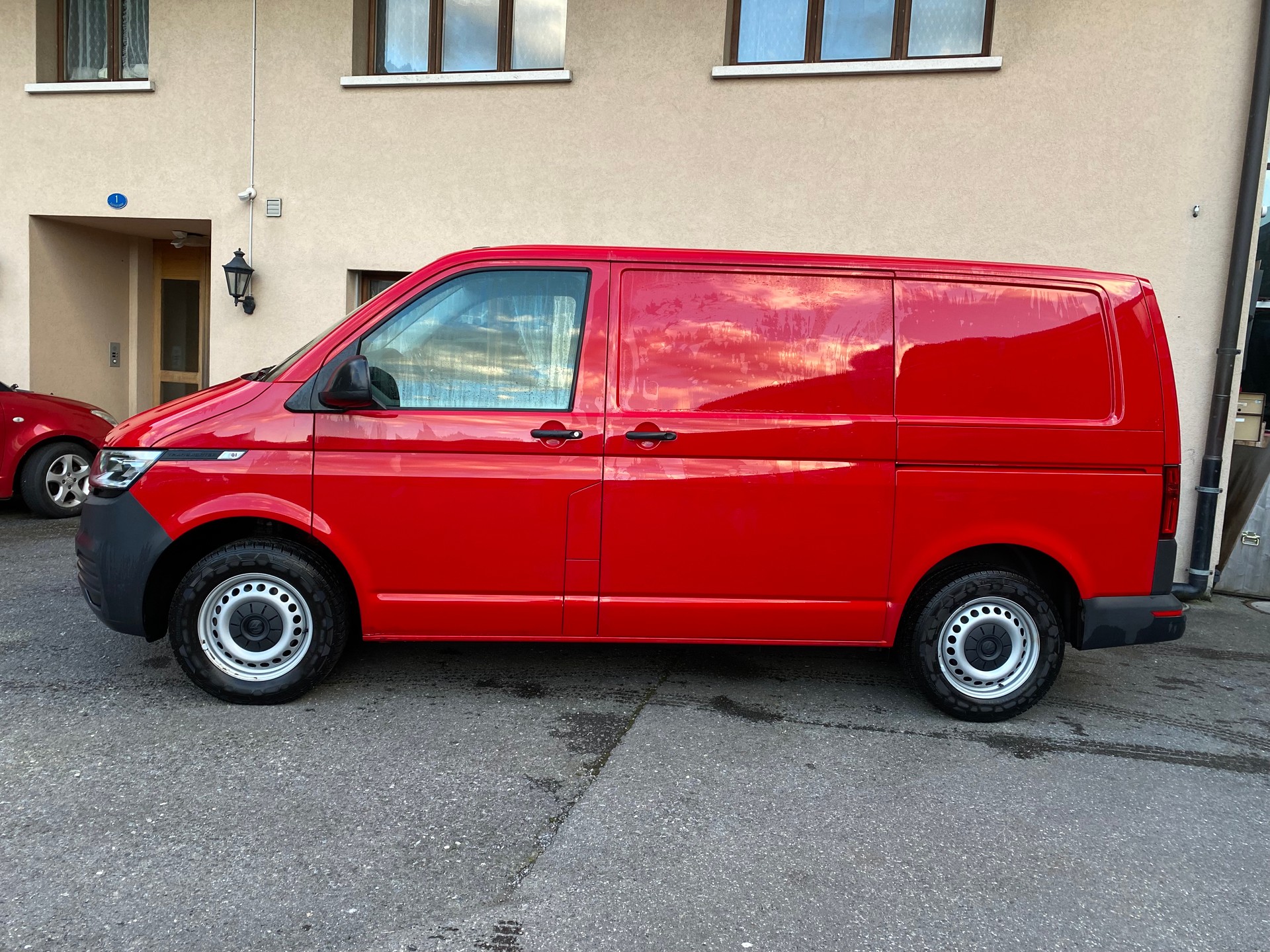 VW T6.1 2.0 TDI 4Motion DSG-image-12