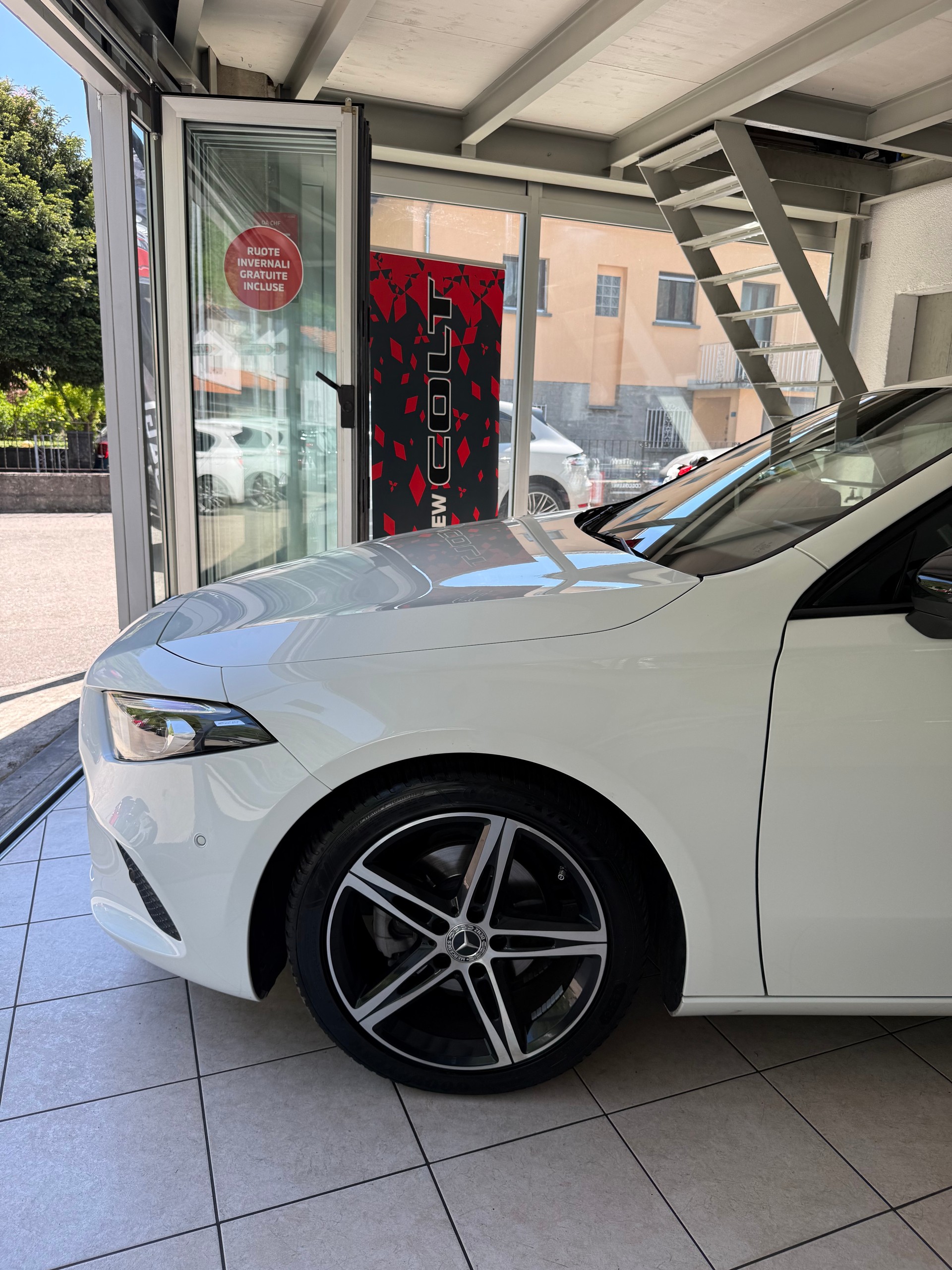 MERCEDES-BENZ A 180 Night Star 7G-DCT-image-1