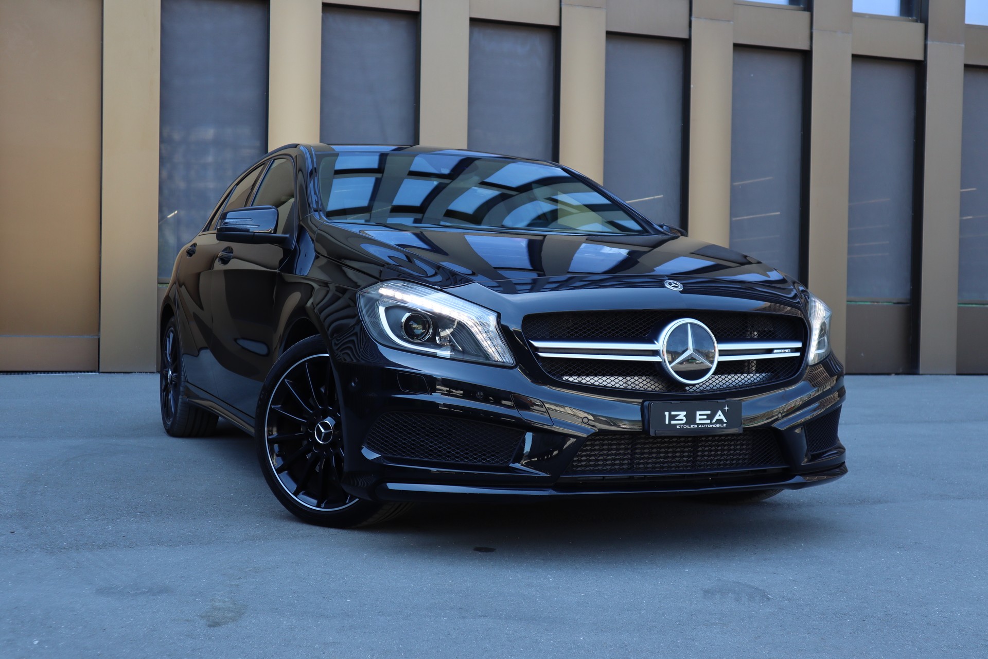MERCEDES-BENZ A 250 AMG Line 4Matic 7G-DCT