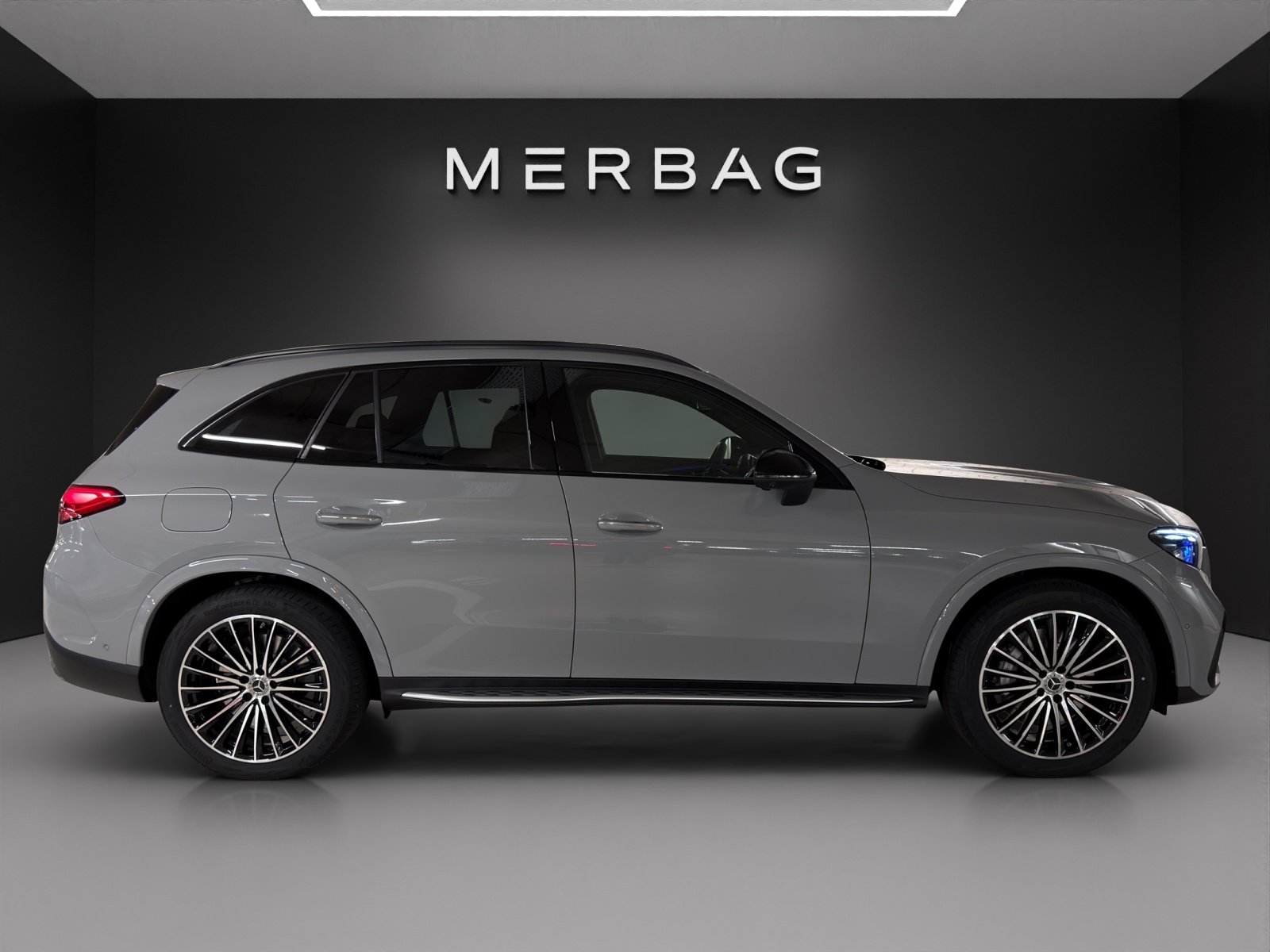 MERCEDES-BENZ GLC 400 e 4Matic EQ Star 9G-Tronic-image-3