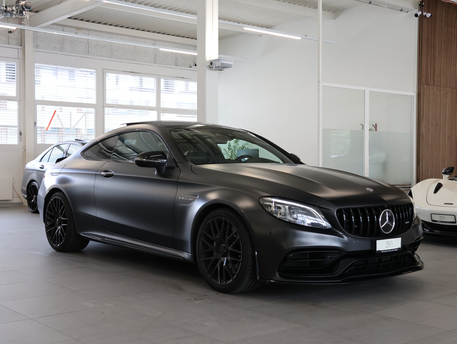 MERCEDES-BENZ C 63 AMG 9G-tronic *Carbon*Panorama*Schalen Sitze*Burmester*-image-1