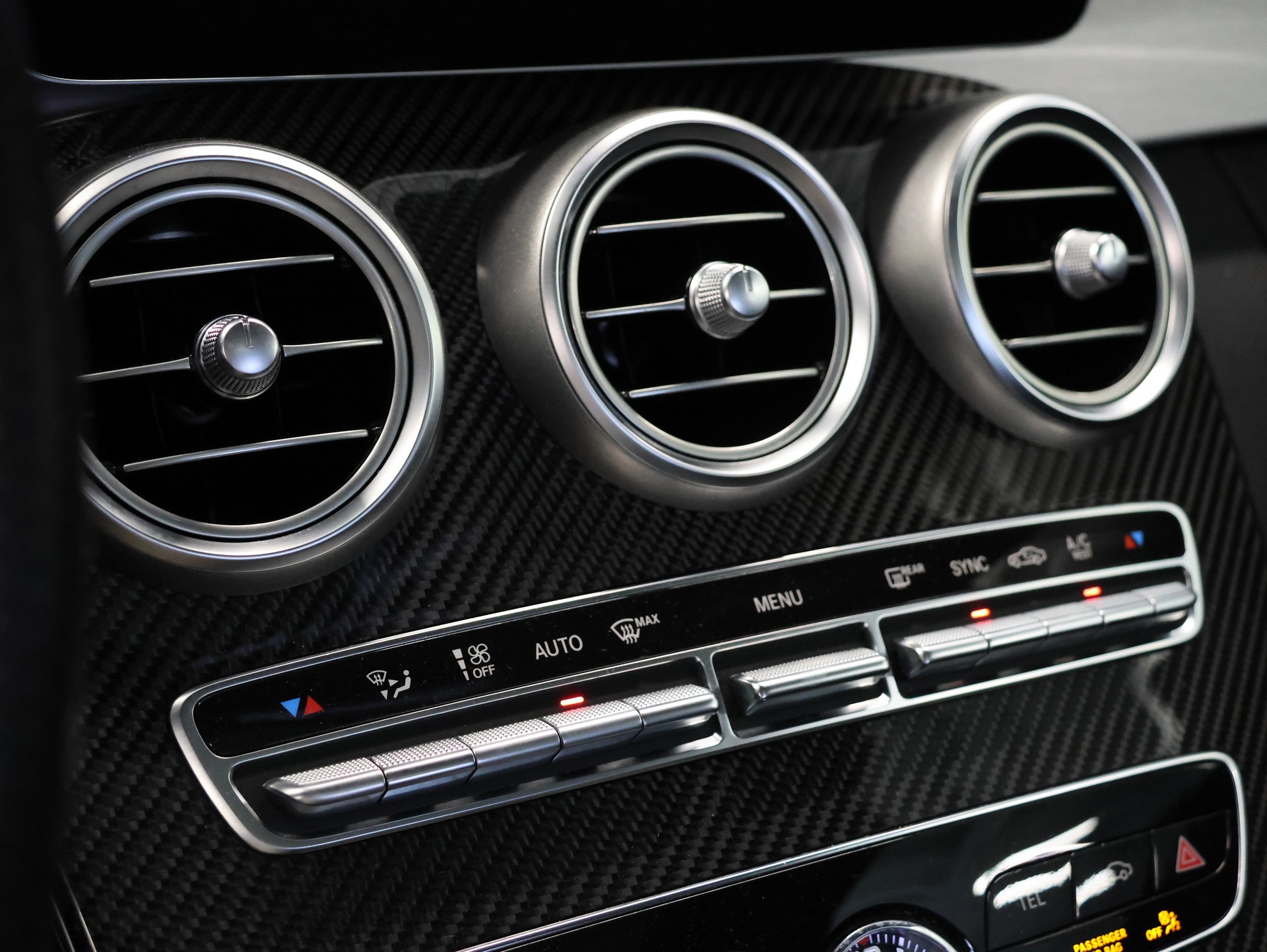 MERCEDES-BENZ C 63 AMG 9G-tronic *Carbon*Panorama*Schalen Sitze*Burmester*-image-28