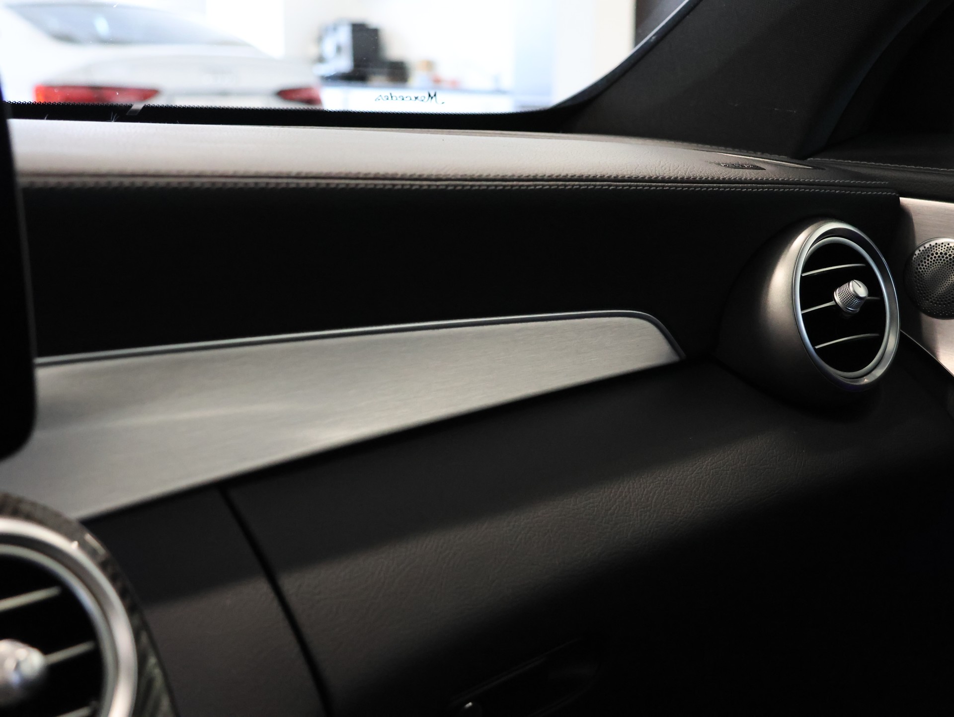 MERCEDES-BENZ C 63 AMG 9G-tronic *Carbon*Panorama*Schalen Sitze*Burmester*-image-31