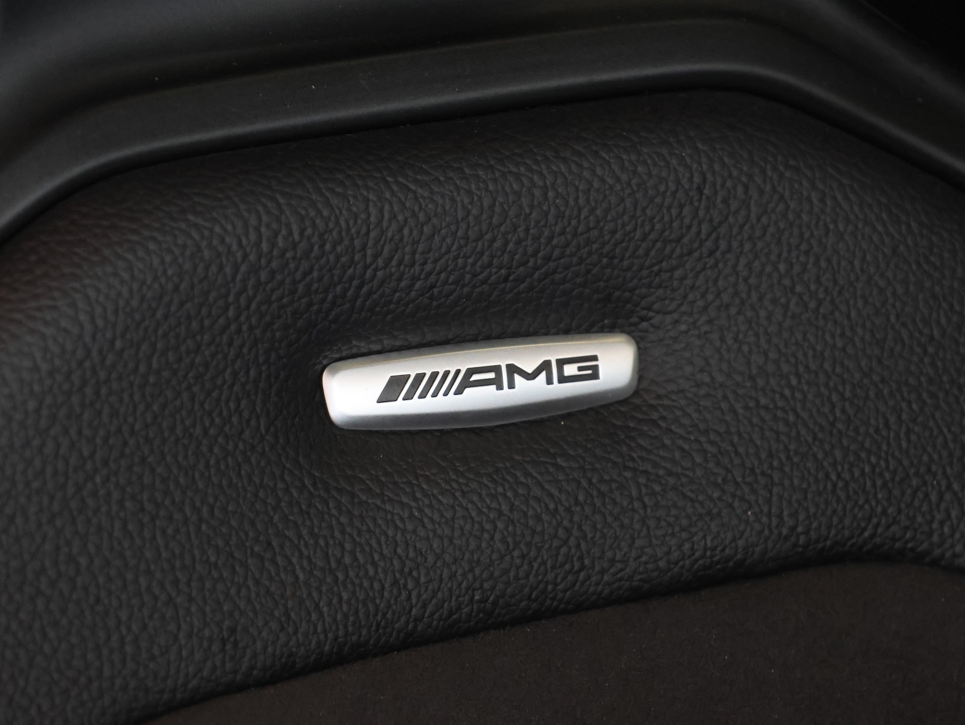 MERCEDES-BENZ C 63 AMG 9G-tronic *Carbon*Panorama*Schalen Sitze*Burmester*-image-23