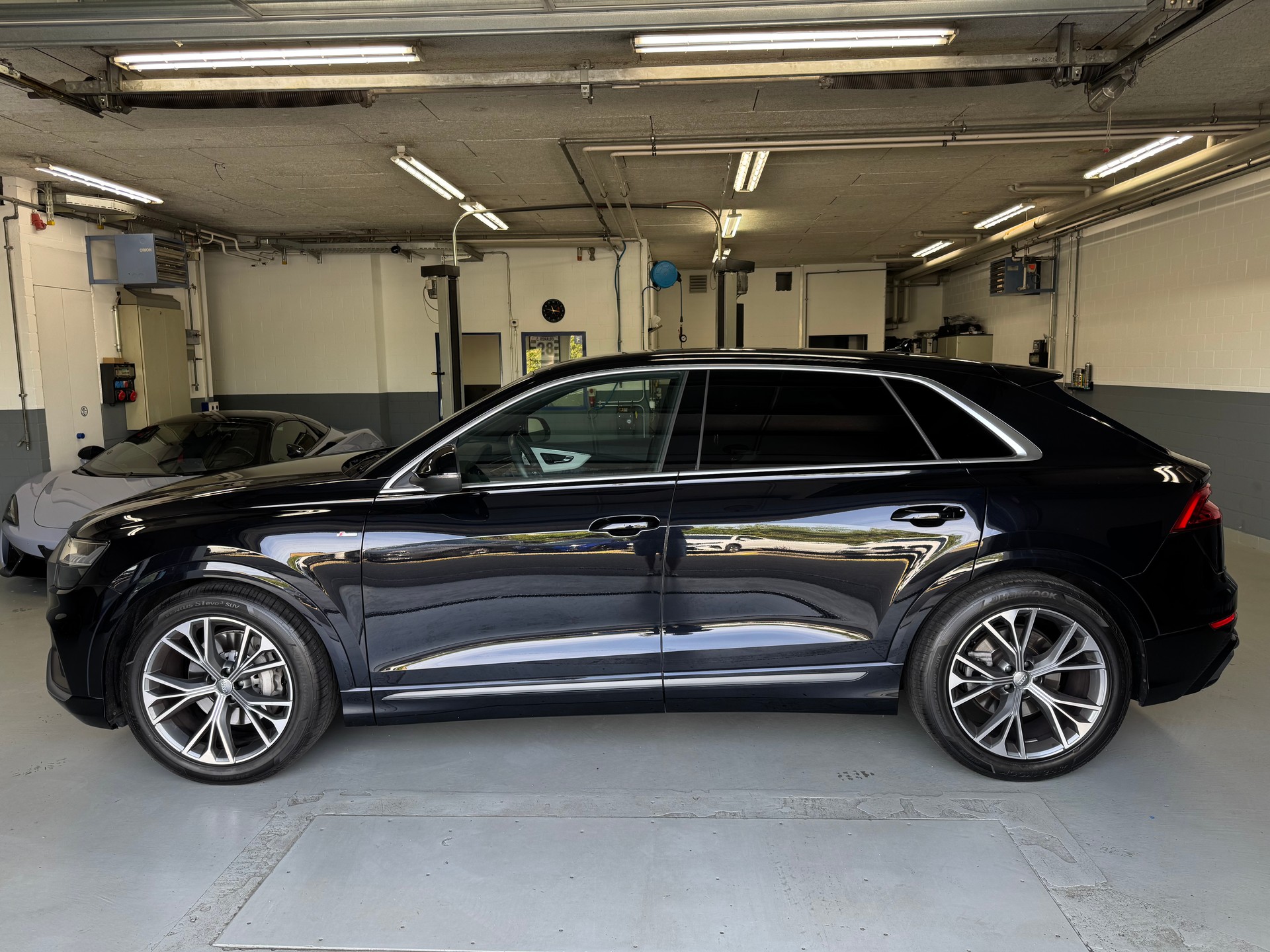 AUDI Q8 55 TFSI quattro tiptronic
