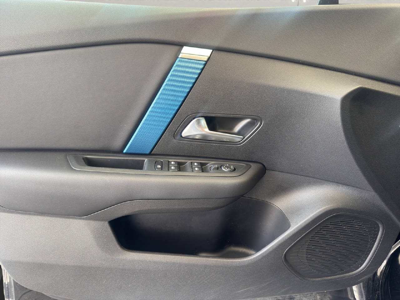 CITROEN C4 Swiss Edition 100% Elektrisch-image-17
