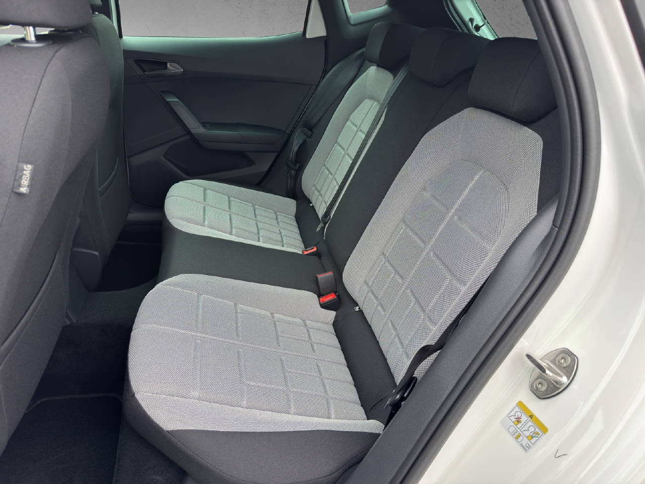 SEAT Ibiza 1.0 TSI 115 Move FR DSG MY27-image-10