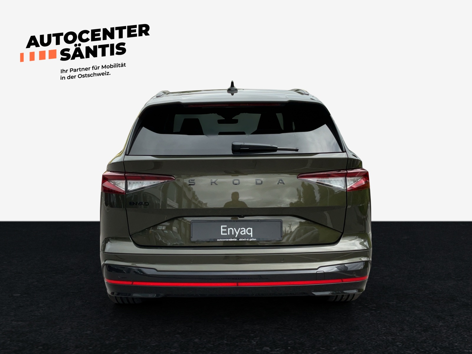 SKODA Enyaq 4x4 RS-image-4