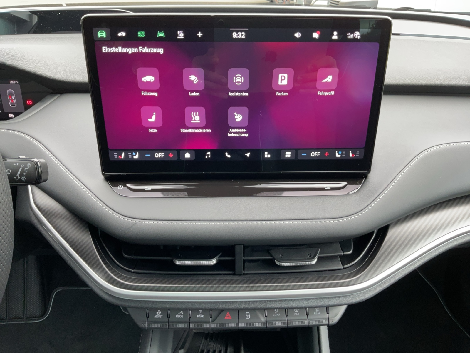 SKODA Enyaq 4x4 RS-image-9