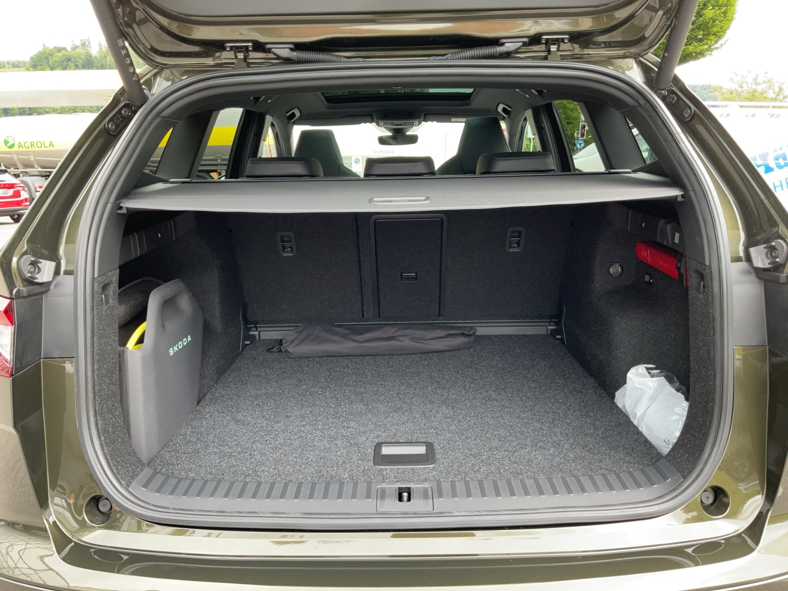 SKODA Enyaq 4x4 RS-image-12
