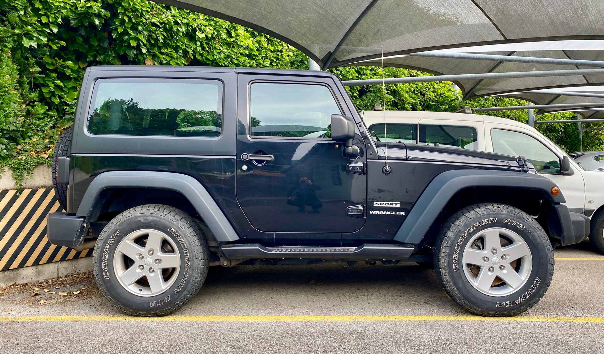 JEEP 2.8 CRD Sport-image-2