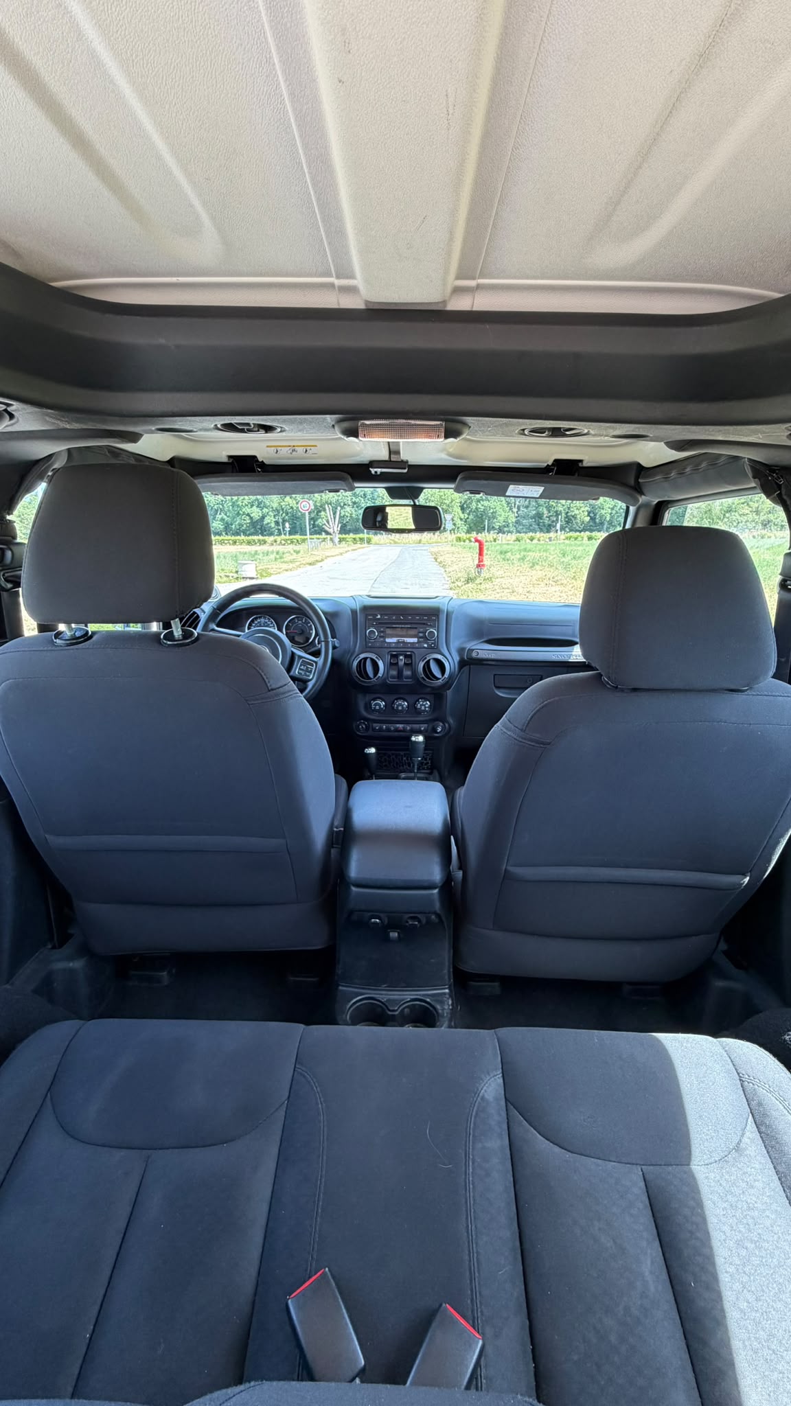 JEEP 2.8 CRD Sport-image-4
