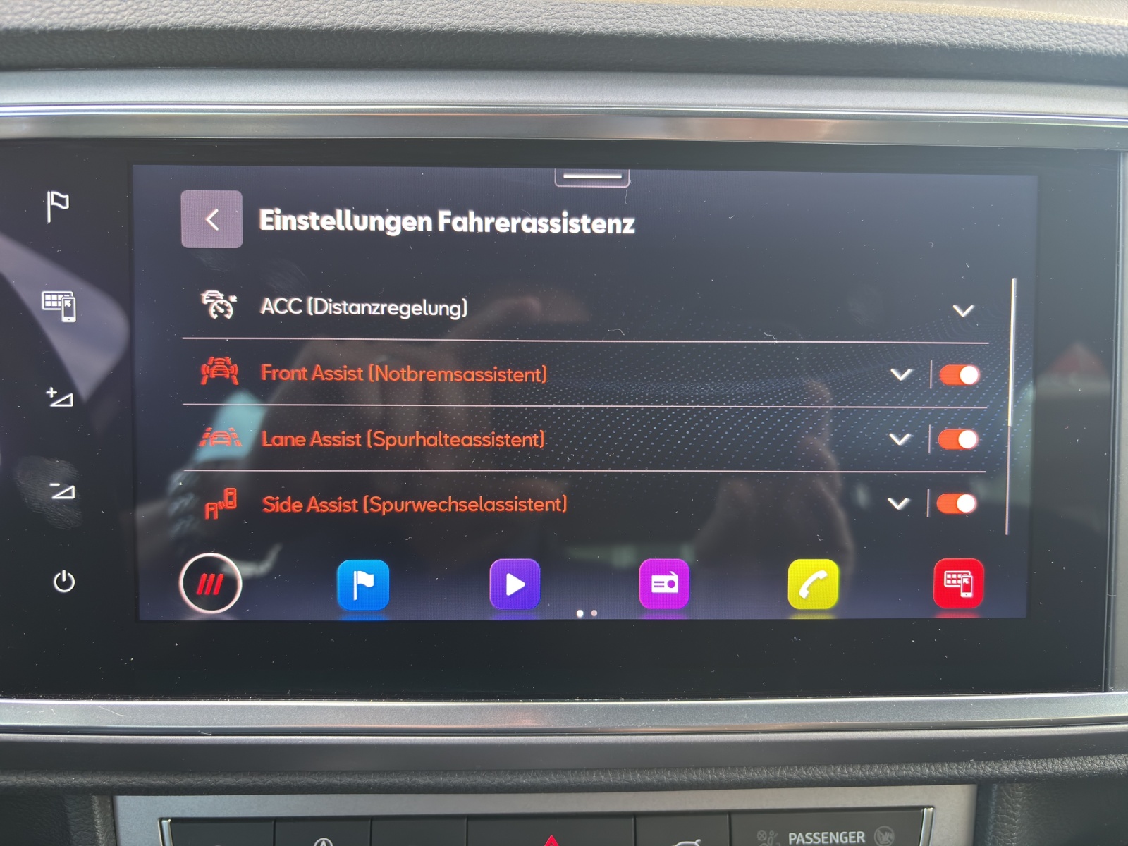 SEAT Ateca 1.5 TSI EVO DSG FR mit AHK, Winterräder & fortl. Werksgarantie-image-27