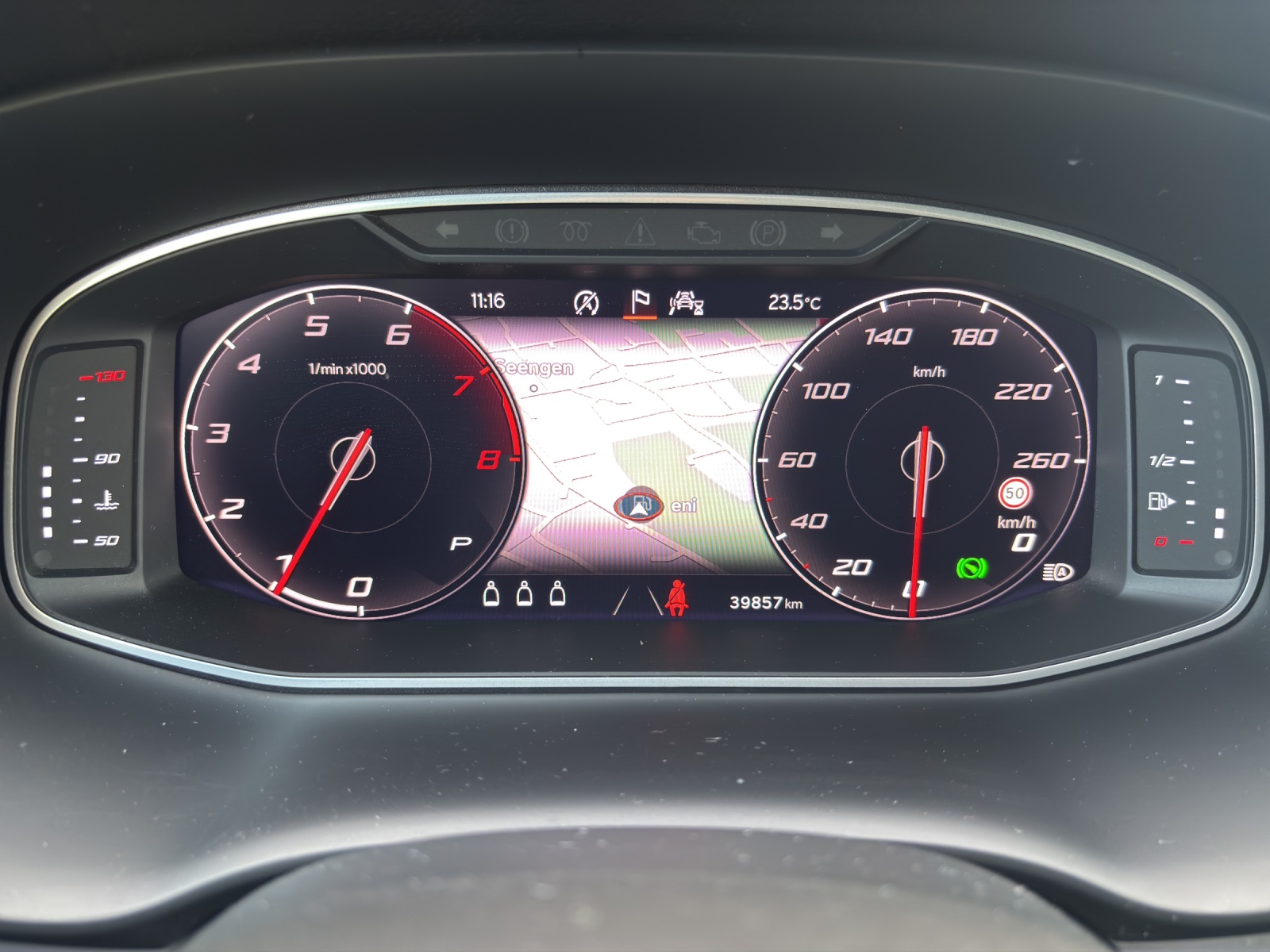 SEAT Ateca 1.5 TSI EVO DSG FR mit AHK, Winterräder & fortl. Werksgarantie-image-16