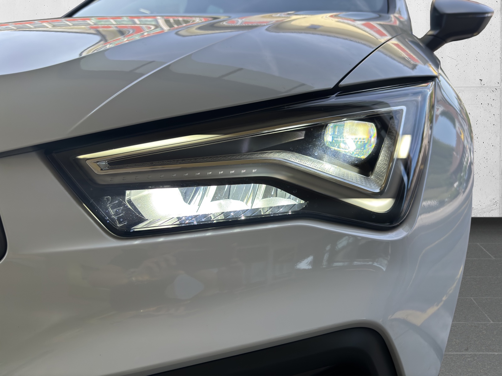 SEAT Ateca 1.5 TSI EVO DSG FR mit AHK, Winterräder & fortl. Werksgarantie-image-10