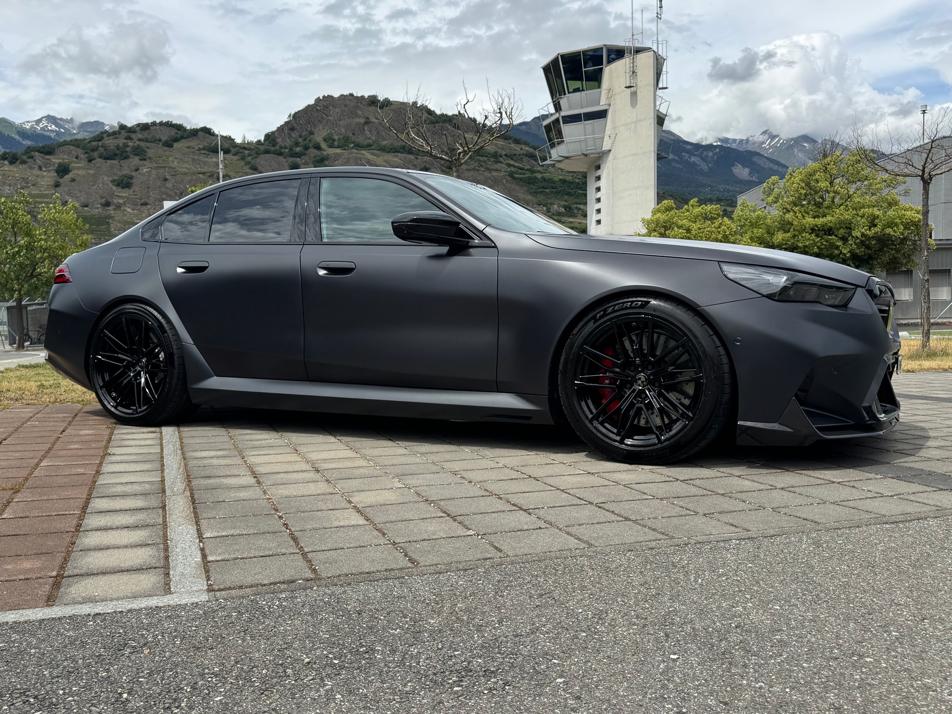 BMW M5 xDrive-image-24
