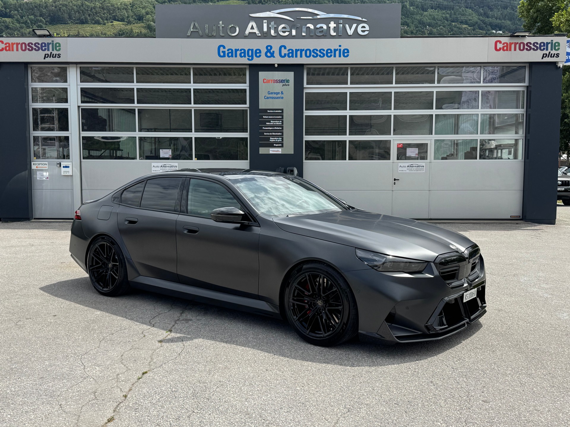 BMW M5 xDrive-image-0