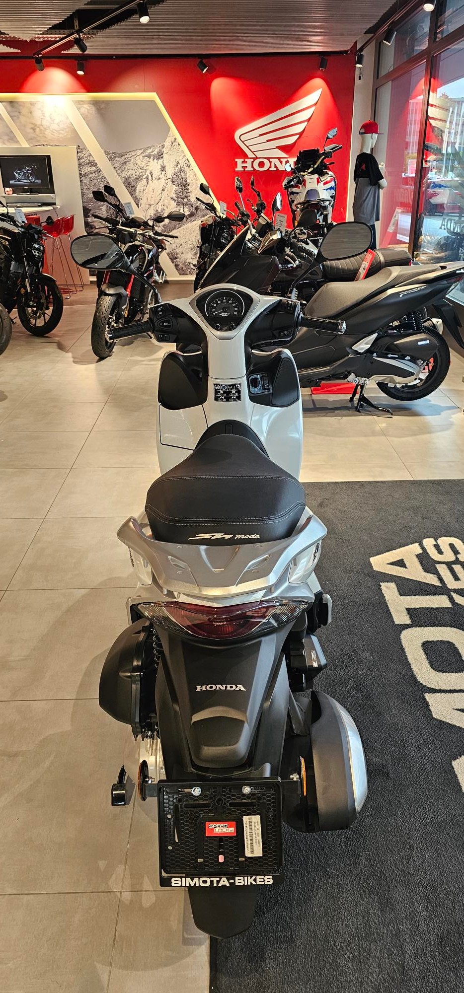 HONDA SH 125 i Mode-showroom-element-3