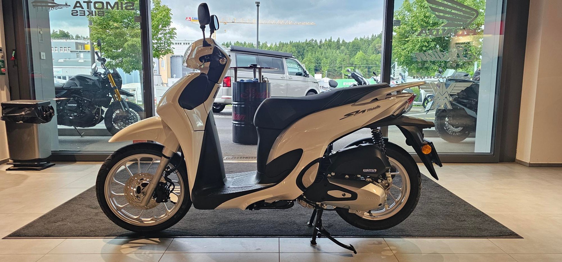 HONDA SH 125 i Mode-showroom-element-1