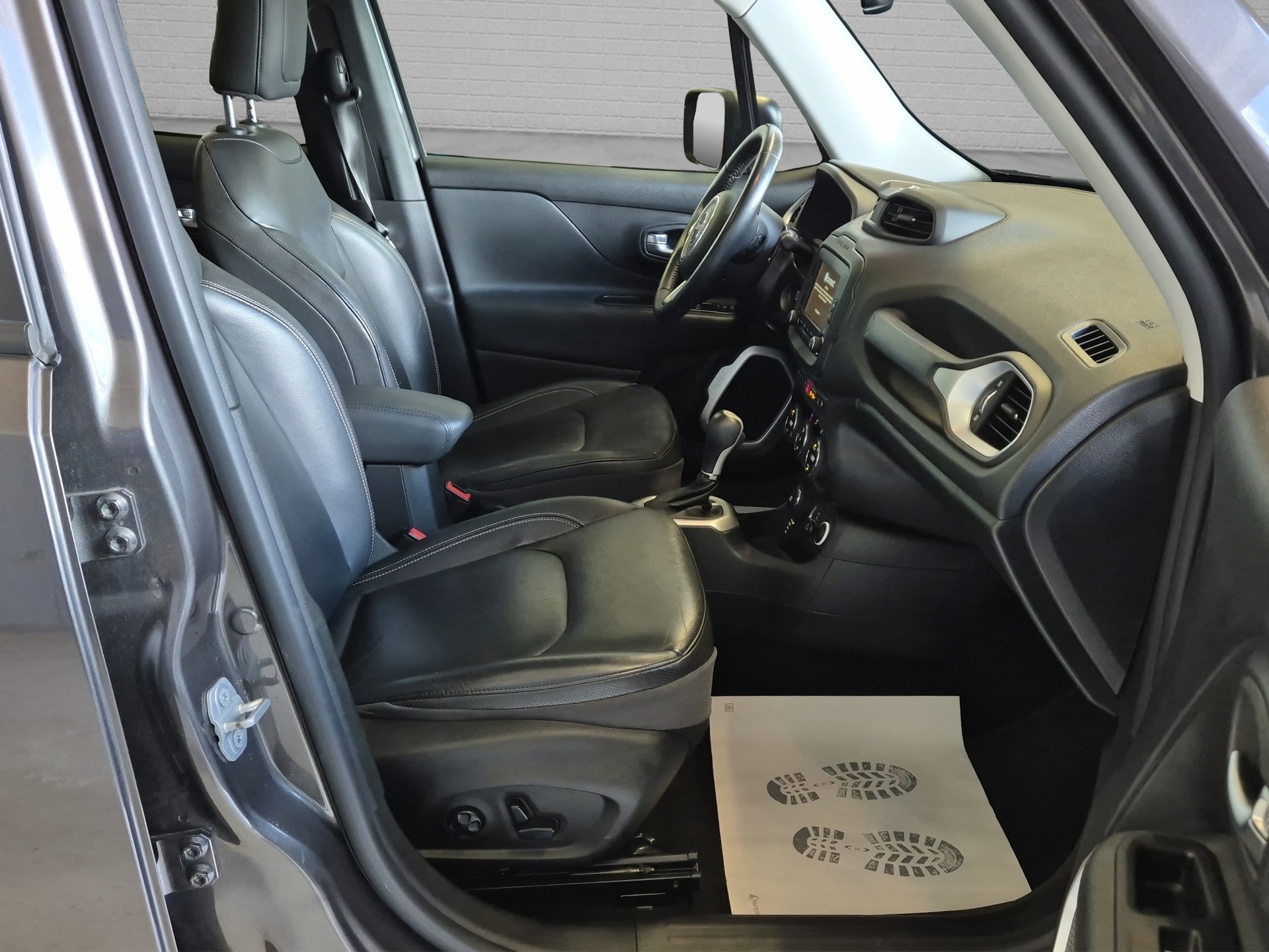 JEEP Renegade 1.4 Turbo Limited AWD-image-16