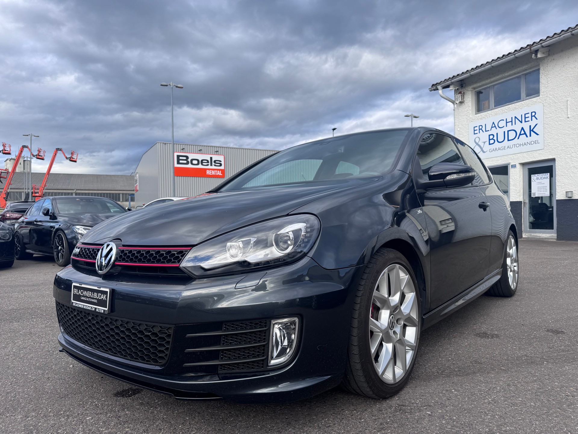 VW Golf 2.0 TSI GTI Edition 35-image-1