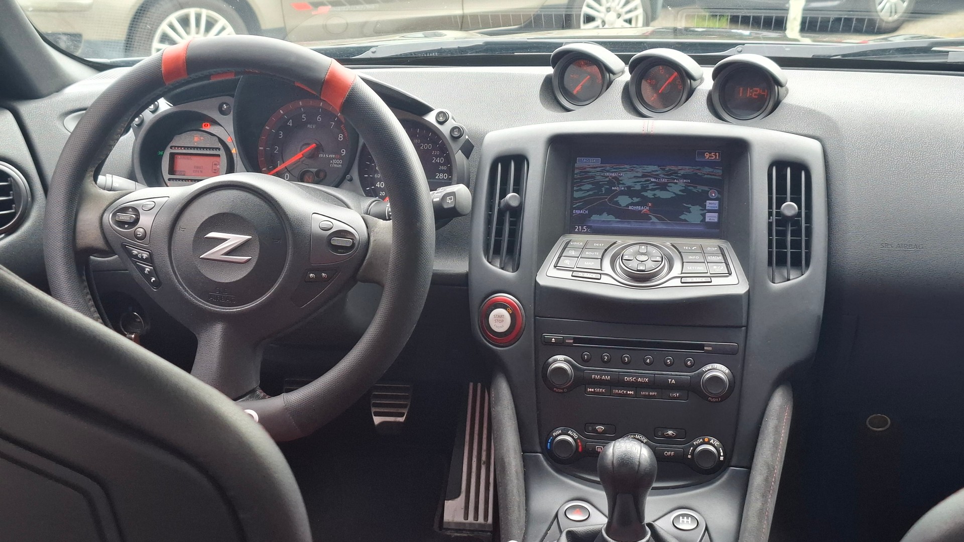 NISSAN 370 Z nismo-image-9