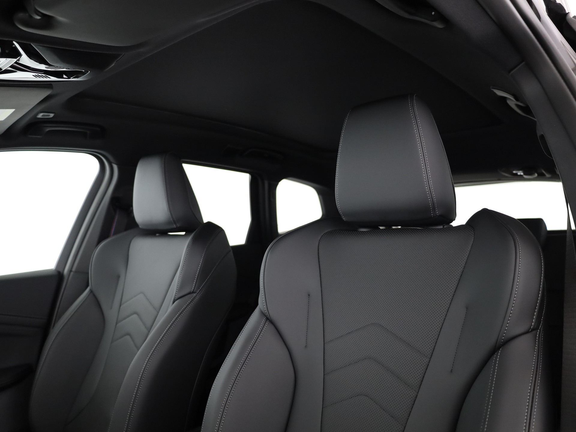 BMW X1 23i xDrive paddles-image-11