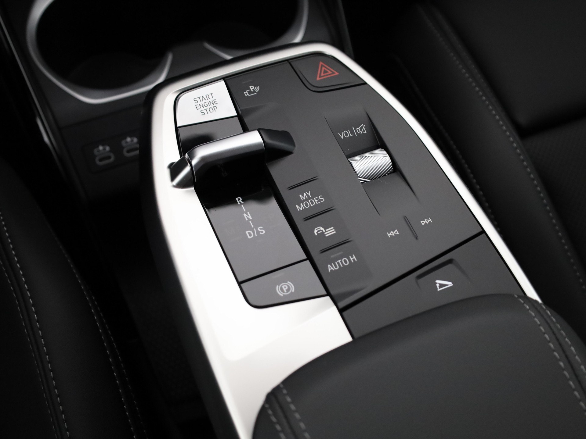 BMW X1 23i xDrive paddles-image-18