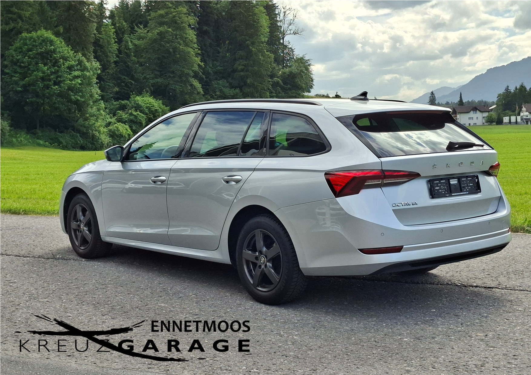 SKODA Octavia Combi 2.0 TDI DSG Ambition *frisch ab MFK*-image-2