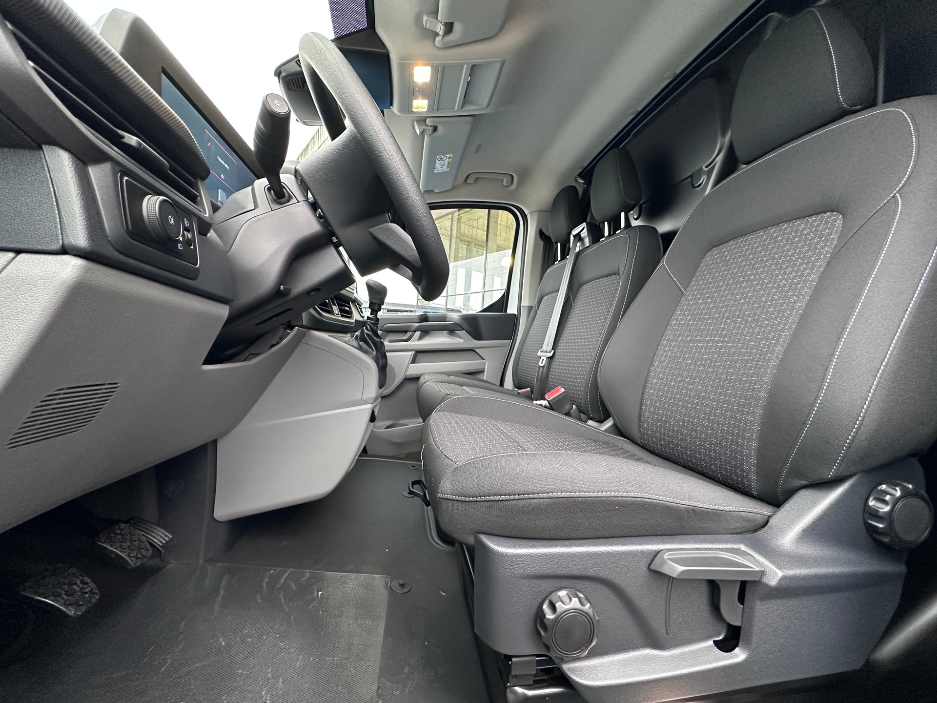 FORD Transit Custom Van 280 L1H1 Trend - NETTOPREIS SONDERMODELL mit 2.9% Leasing-image-7