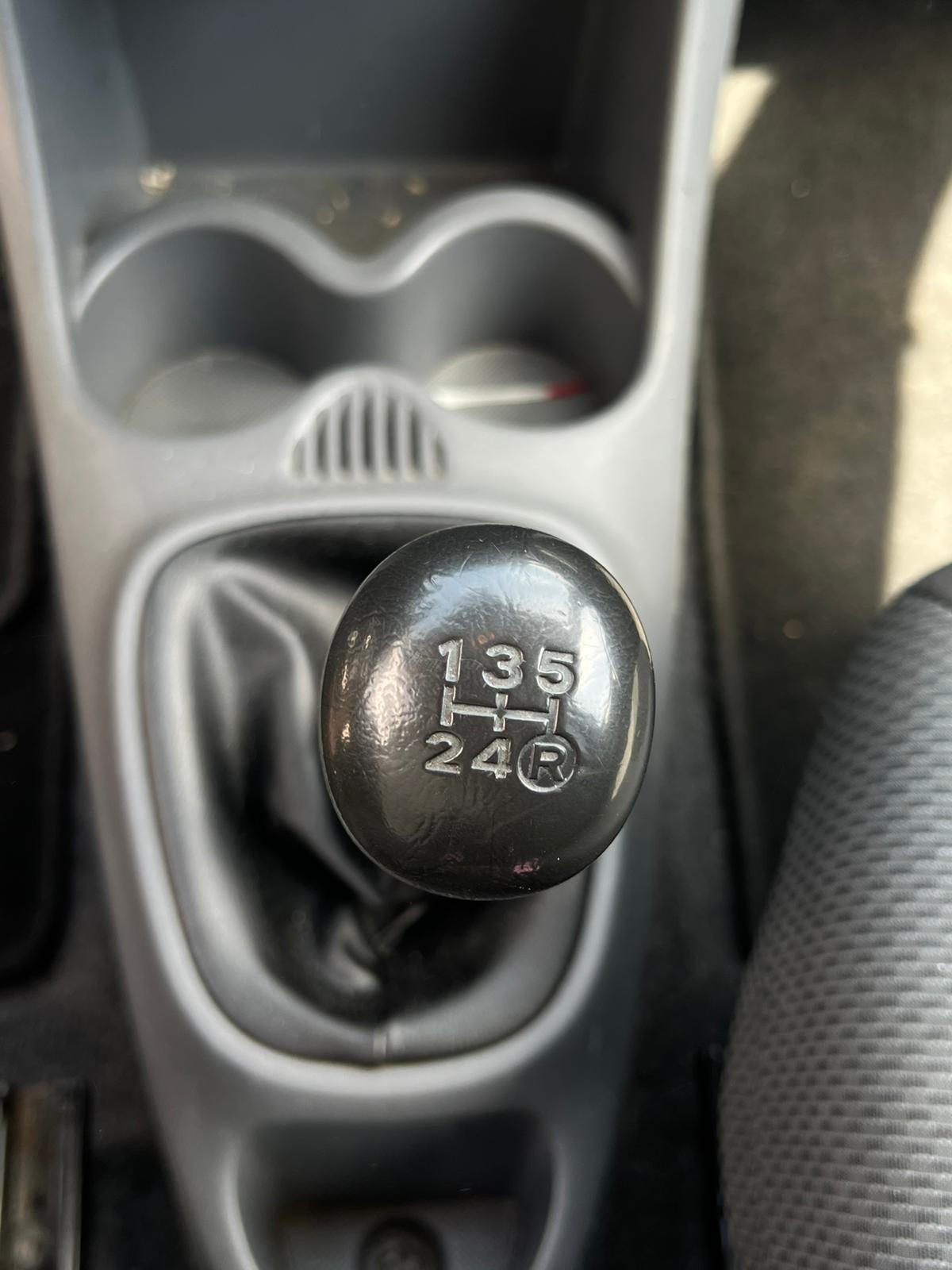 TOYOTA Aygo 1.0 Linea Terra-image-8