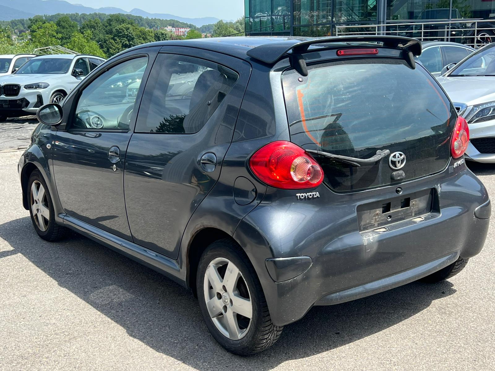 TOYOTA Aygo 1.0 Linea Terra-image-5