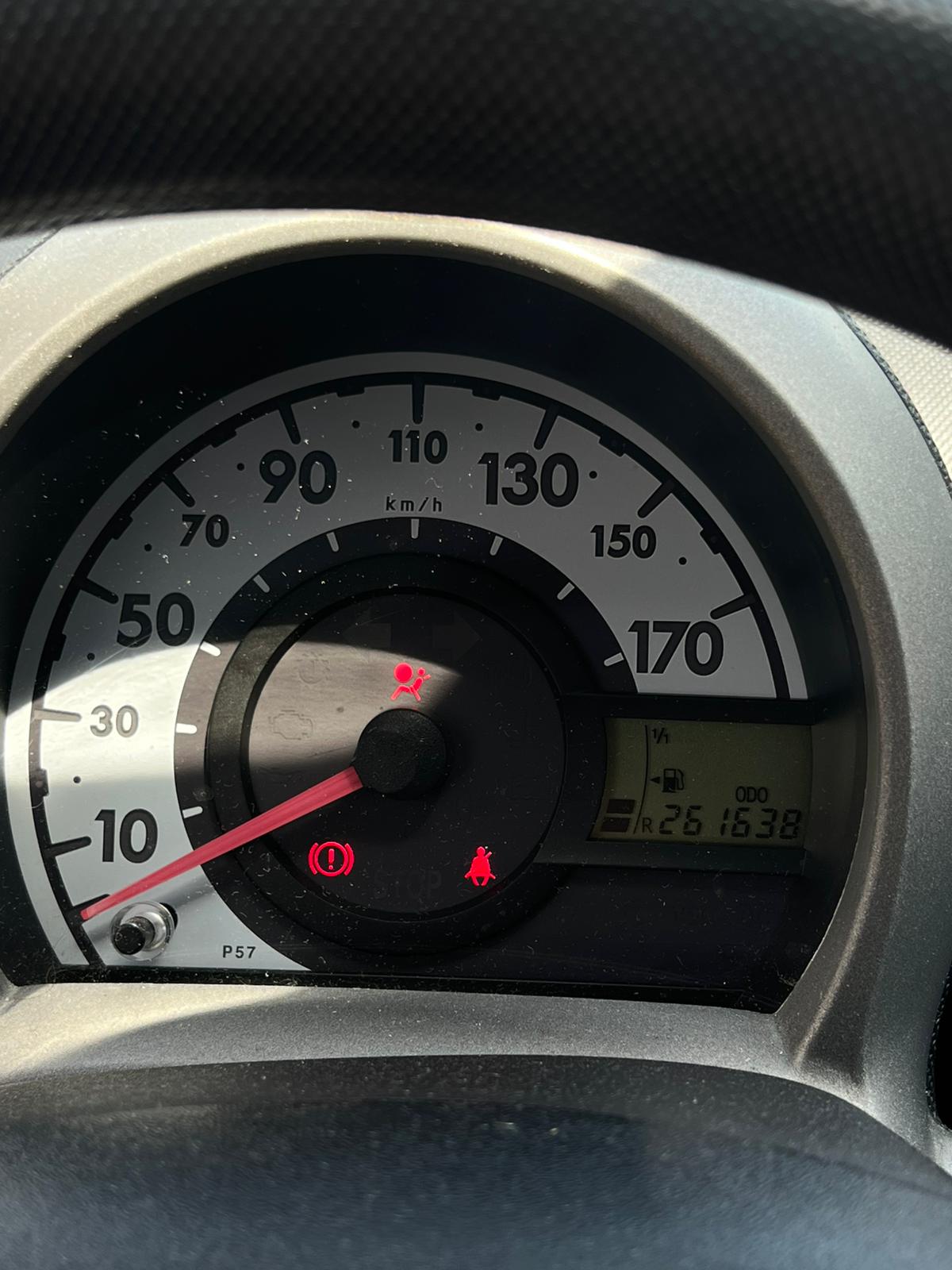 TOYOTA Aygo 1.0 Linea Terra-image-9