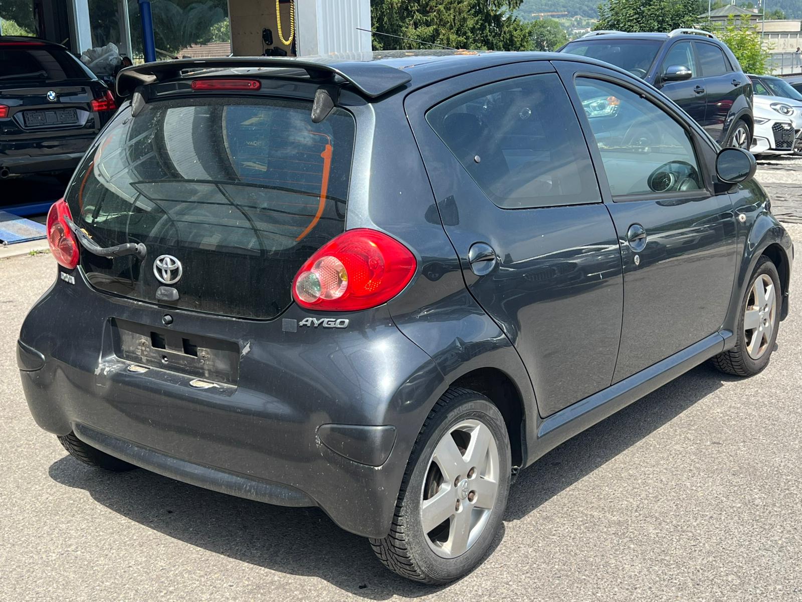 TOYOTA Aygo 1.0 Linea Terra-image-3