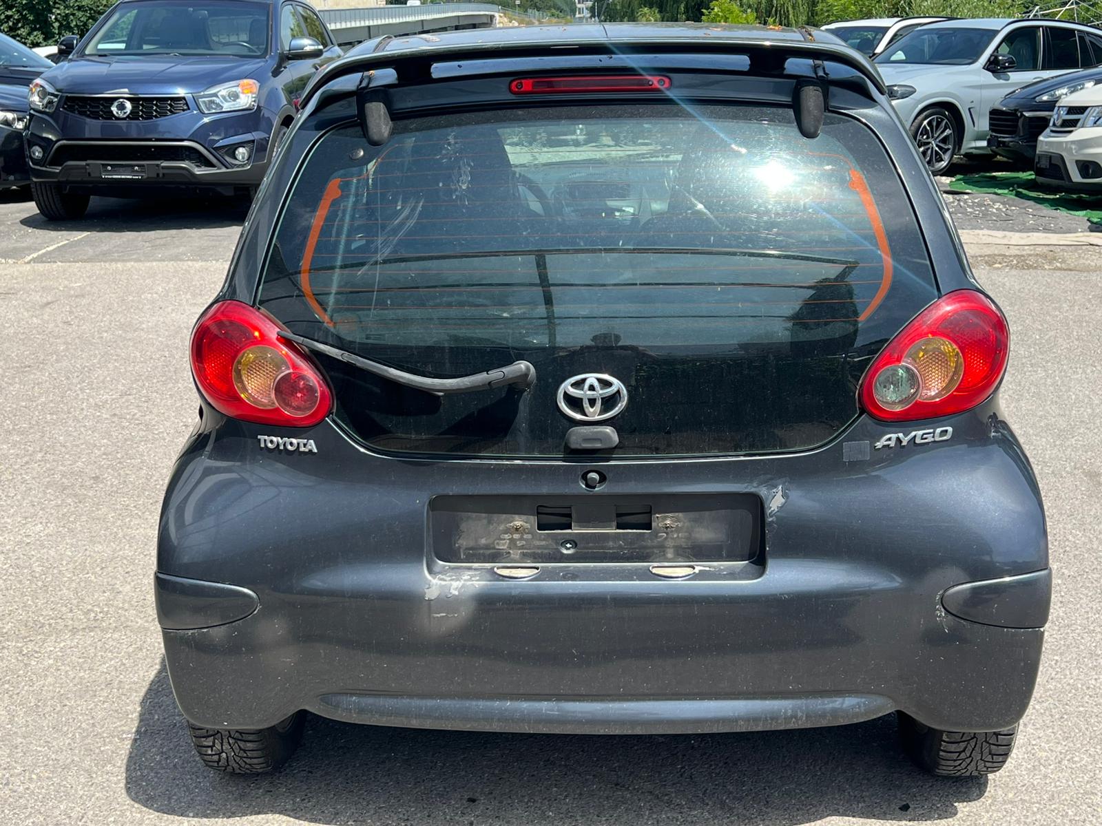 TOYOTA Aygo 1.0 Linea Terra-image-4