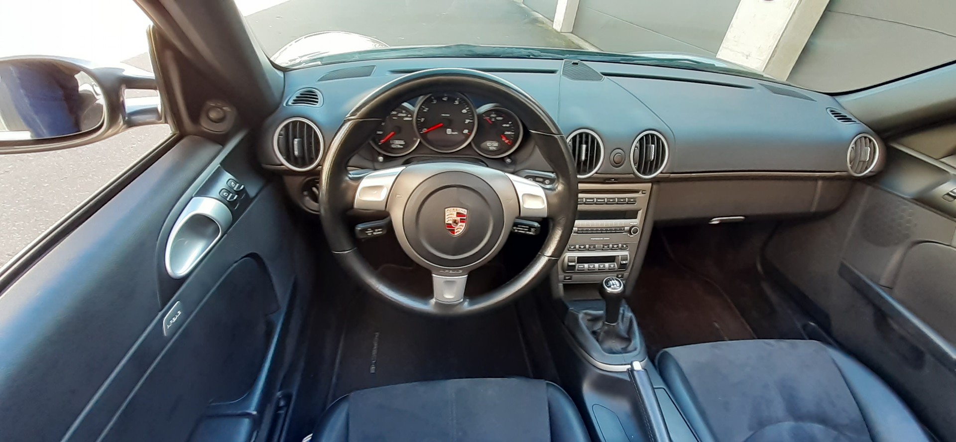 PORSCHE 2.7 245-image-3